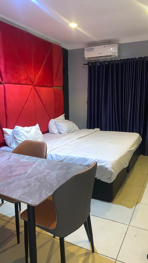 Kitchenette Room